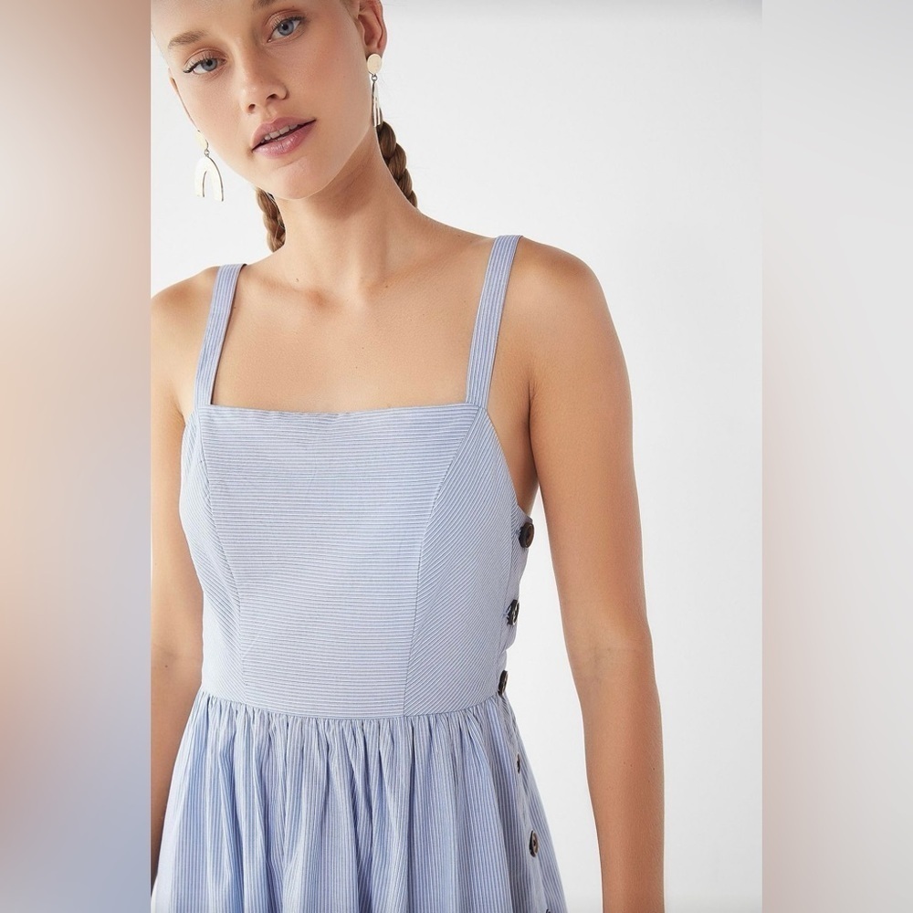 Urban Outfitters Kaye Square Neck Button Down Midi Dress - Picture 4 of 16